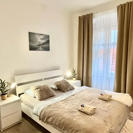 Rum i privatbostad Lea - Old Town *